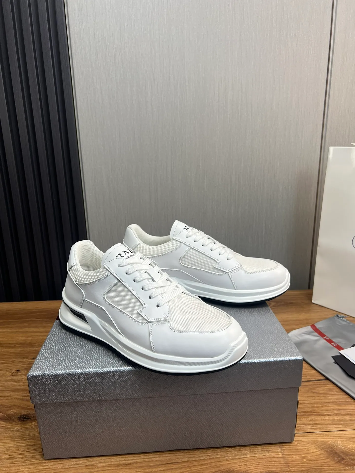 Men's shoes 💰620💰 [PRADA] Men's shoes are popular in the counter, official website is synchronized, 1 high-quality shipment ✔️Original cowhide stitching mesh + cowhide lining, 1🆚1 replica, original original bottom, 38-45 (45 customized, non-refundable)